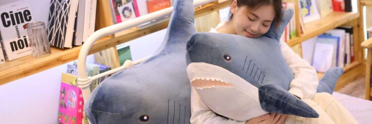 Инструкция: как правильно постирать акулу из Икеи?