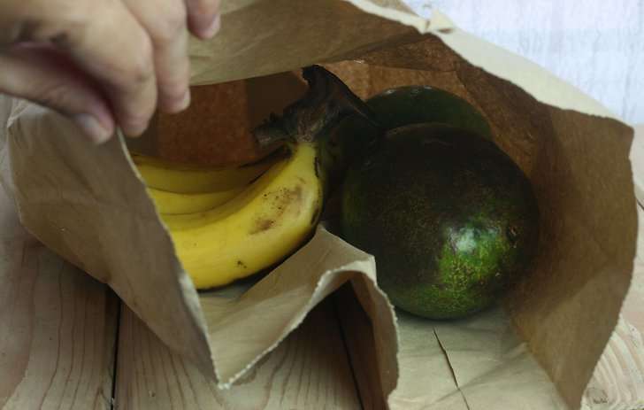 авокадо с фруктами