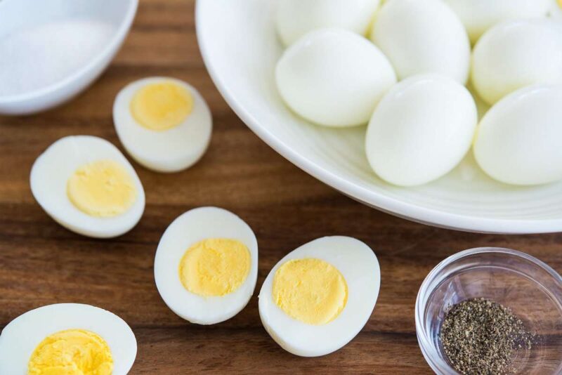 Хранение вареных очищенных яиц
