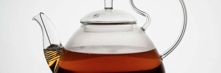 Чем почистить заварочный чайник и его носик  от налета в домашних условиях