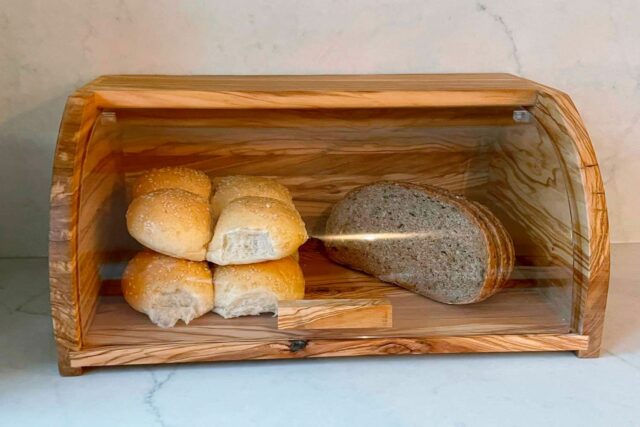 Хранение хлеба в хлебнице