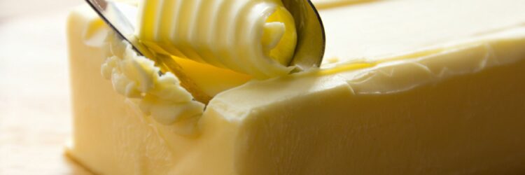 Сколько хранится сливочное масло в холодильнике и морозилке