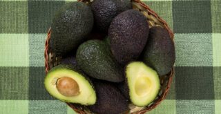 Как дозреть авокадо в домашних условиях